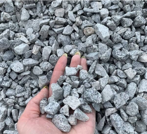 Щебень гранитный ЧЕРНЫЙ фр. 20-40 мм (20 кг)