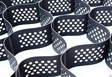 Георешетка объемная с перфорацией  ГА ОР 150/210/1,35 мм, размер модуля 3,0мх6,2 м (1шт. = 18,6 м2)