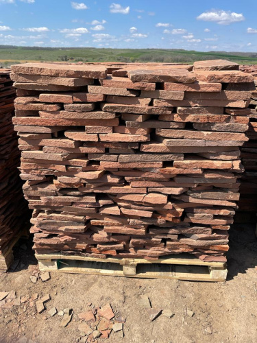 Камень красный 3 см фото 2