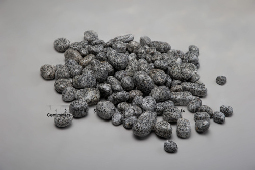 Галька декоративная "Светло-серая" фр. 20-40 мм, упаковка 20 кг фото 3