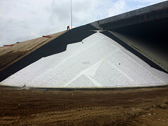 укрепление откосов насыпи на федеральном объекте строительства. 2 этап